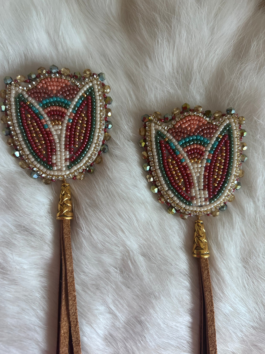 Floral tulip 🌷 burgundy tassel