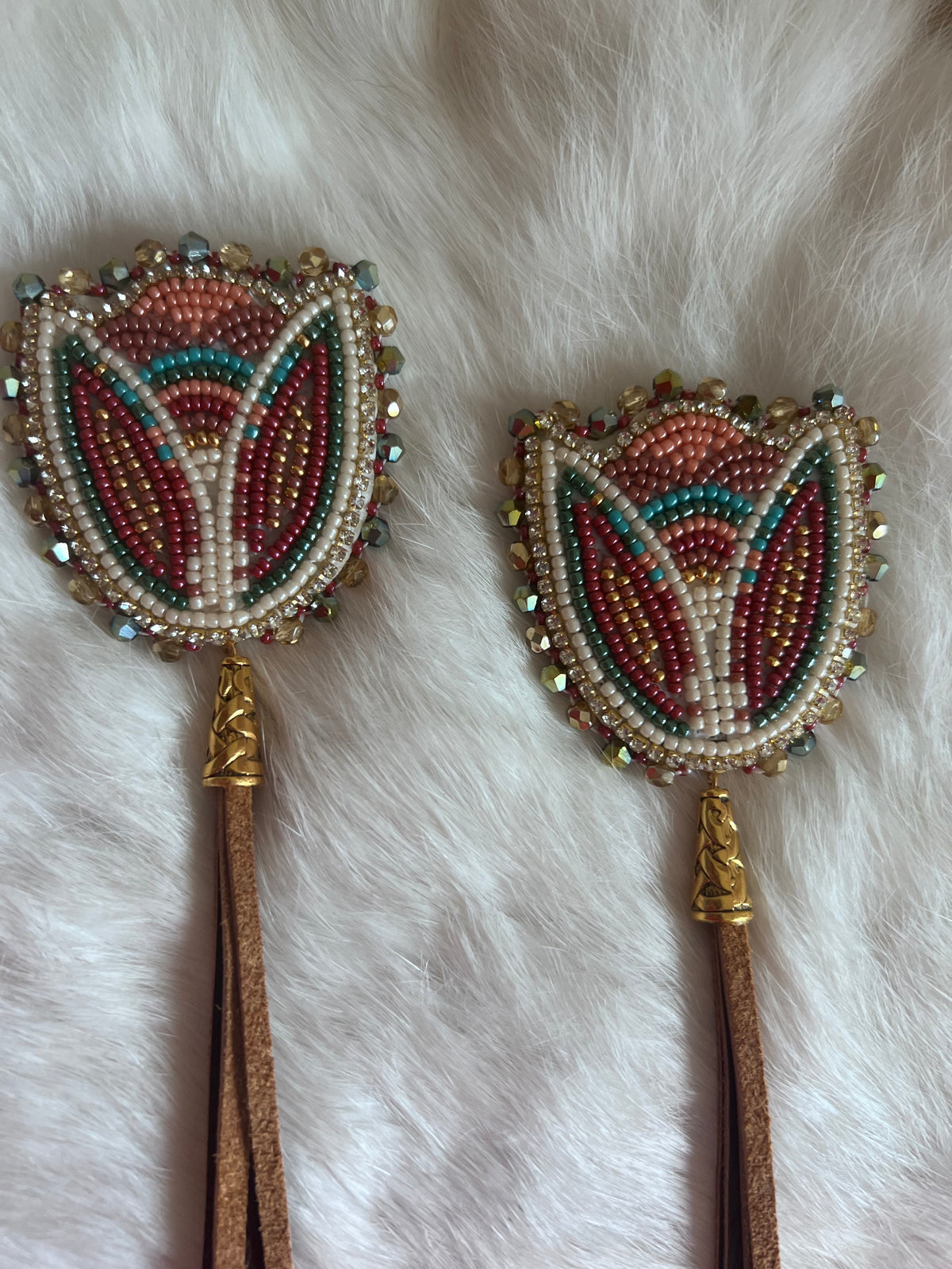 Floral tulip 🌷 burgundy tassel