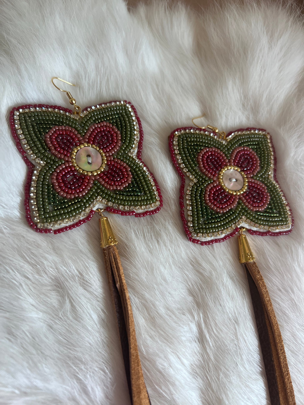 Large tassel floral