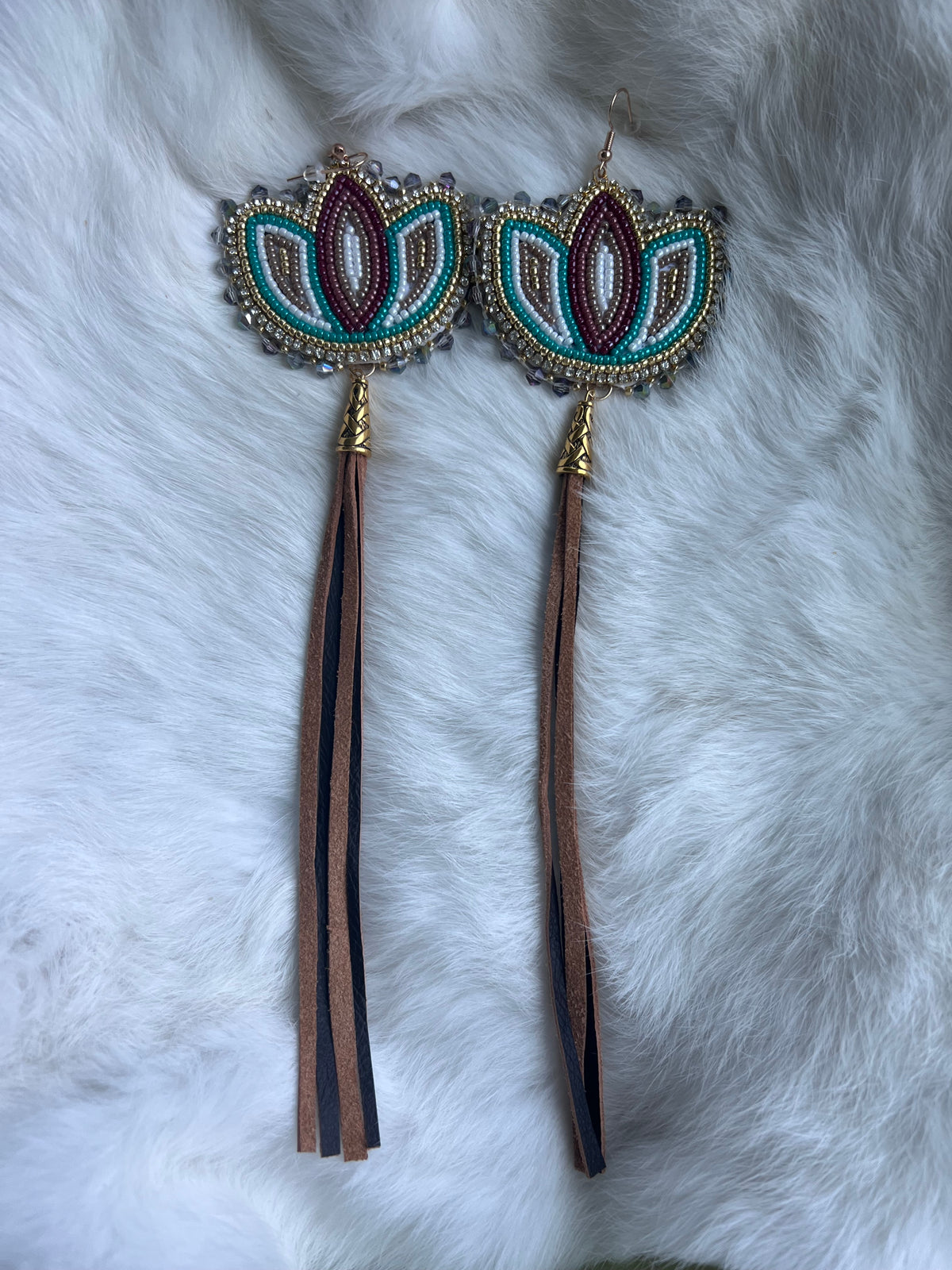 Tulip with leather tassels