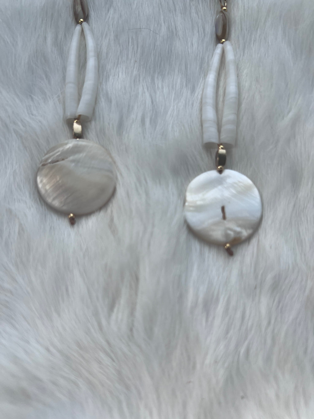 Dentalium drops with conquille shells