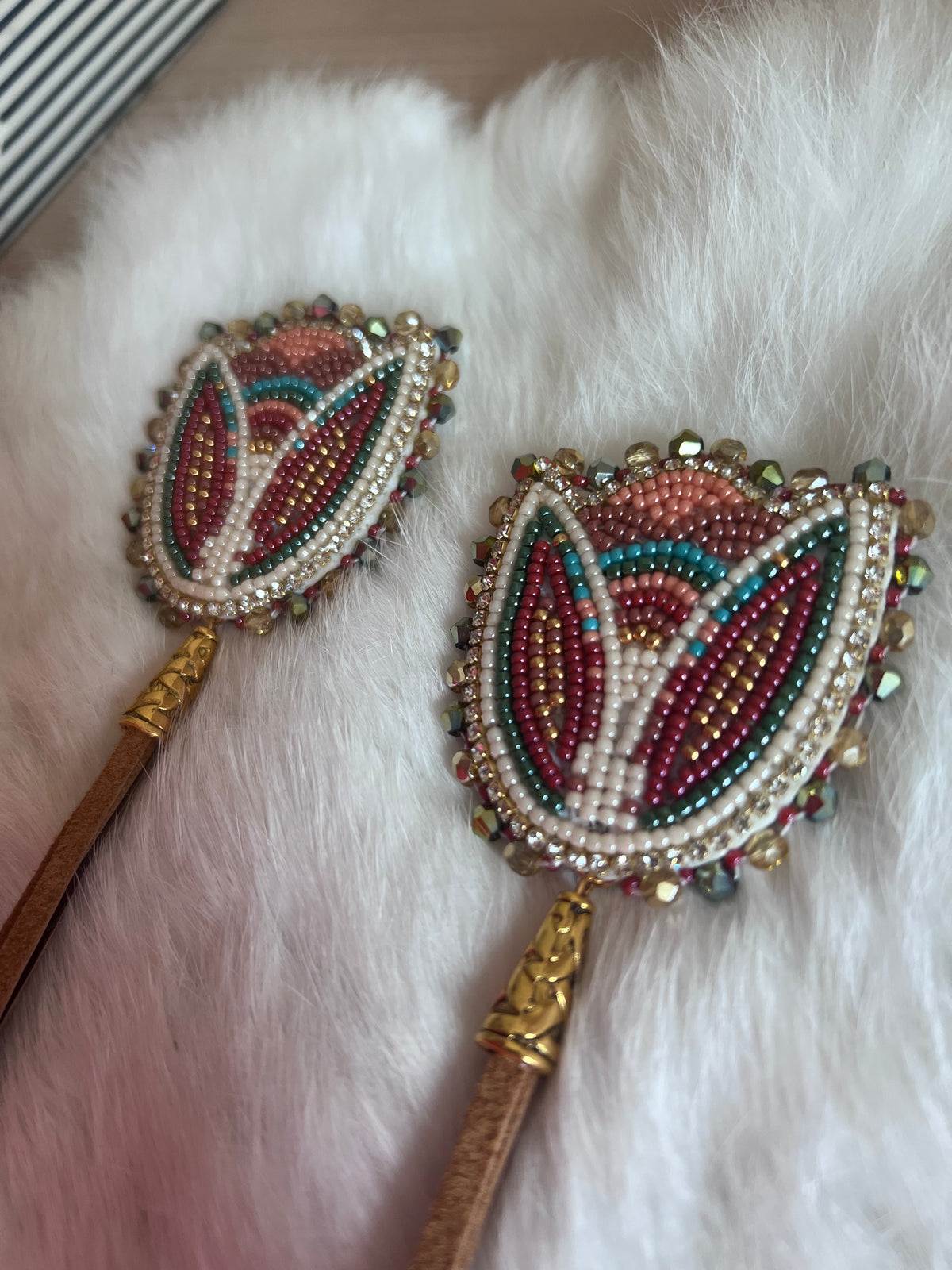 Floral tulip 🌷 burgundy tassel